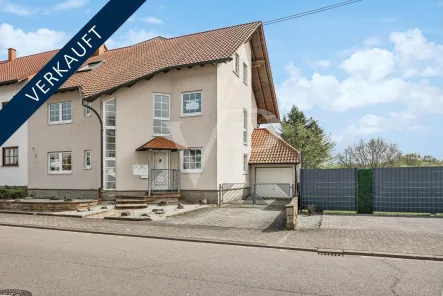 *VERKAUF* - Haus kaufen in Saarlouis / Lisdorf - *VERKAUFT*Großzügiges Wohnen für die ganze Familie – Mehrgenerationenhaus mit Maisonette