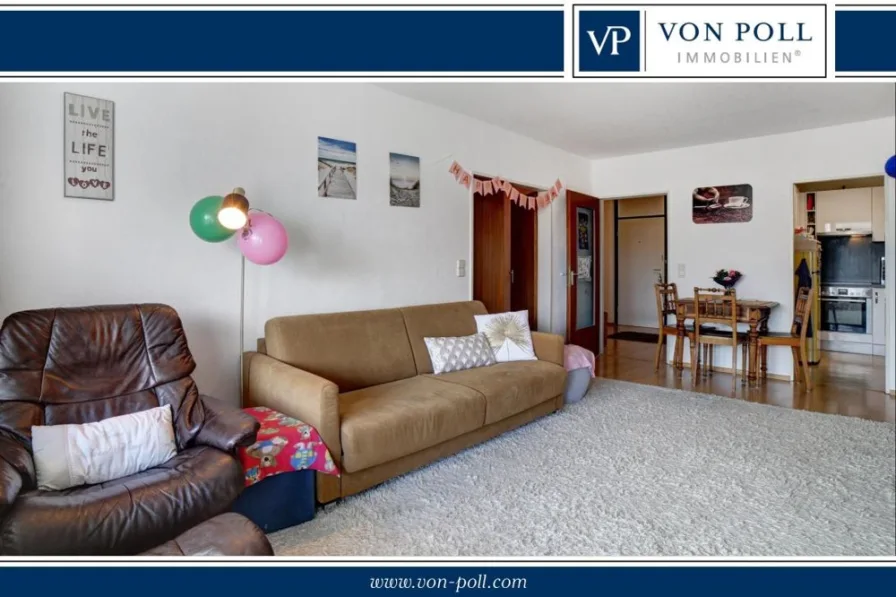 Wohnzimmer - Wohnung kaufen in München - Idyllische 2-Zimmer-Wohnung mit Blick ins Grüne