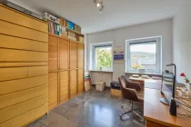 Büro, Wohnung OG