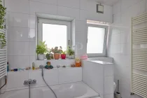 Badezimmer, Wohnung I EG