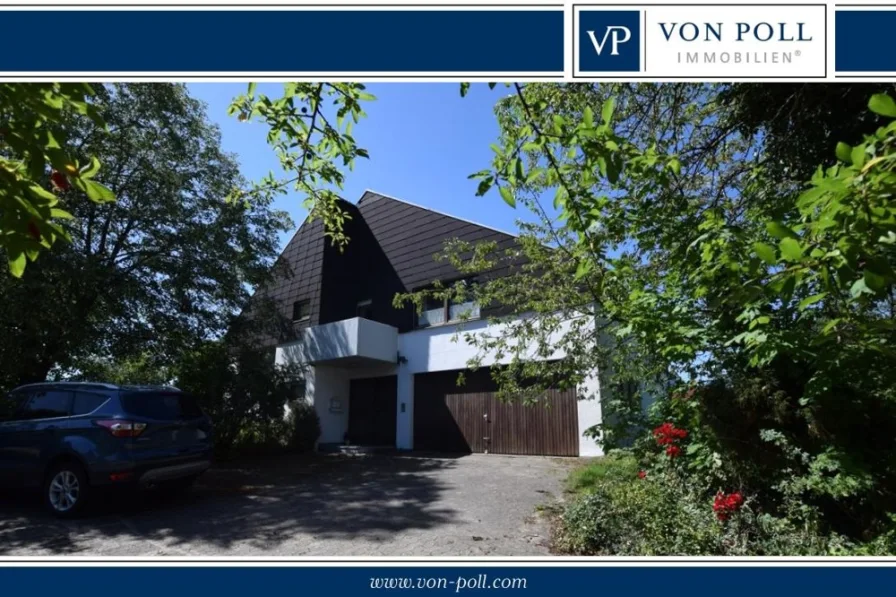 Titelbild  - Haus kaufen in Dombühl - Großzügiges Zweifamilienhaus mit Ausbaureserve im DG und separatem Bauplatz!