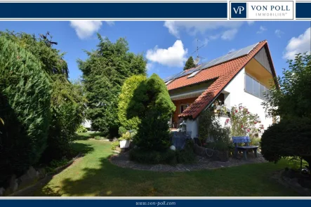  - Haus kaufen in Petersaurach / Wicklesgreuth - Top gepflegtes Zweifamilienhaus mit gemütlichem Garten und Garage