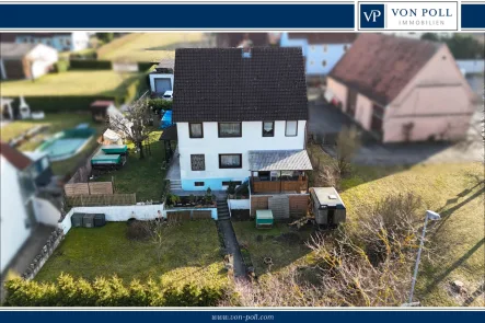  - Haus kaufen in Wolframs-Eschenbach - Geräumiges Zweifamilienhaus mit großem Garten, renovierter EG Wohnung und toller Raumaufteilung