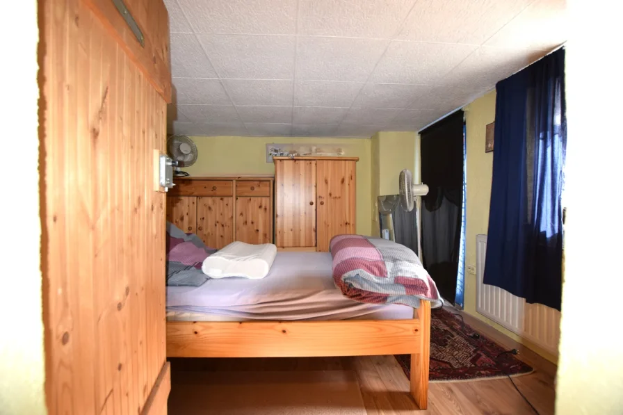 Schlafzimmer Erdgschoss