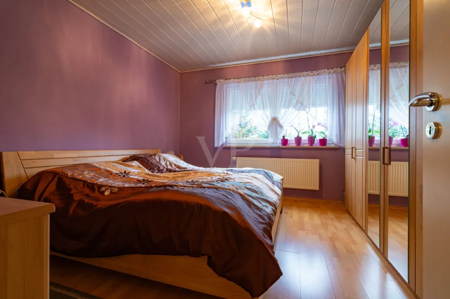 Schlafzimmer UG