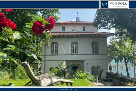 Titelbild - Haus kaufen in Schweinfurt - Herrschaftliche Villa unter Denkmalschutz - exklusiv und stilsicher saniert