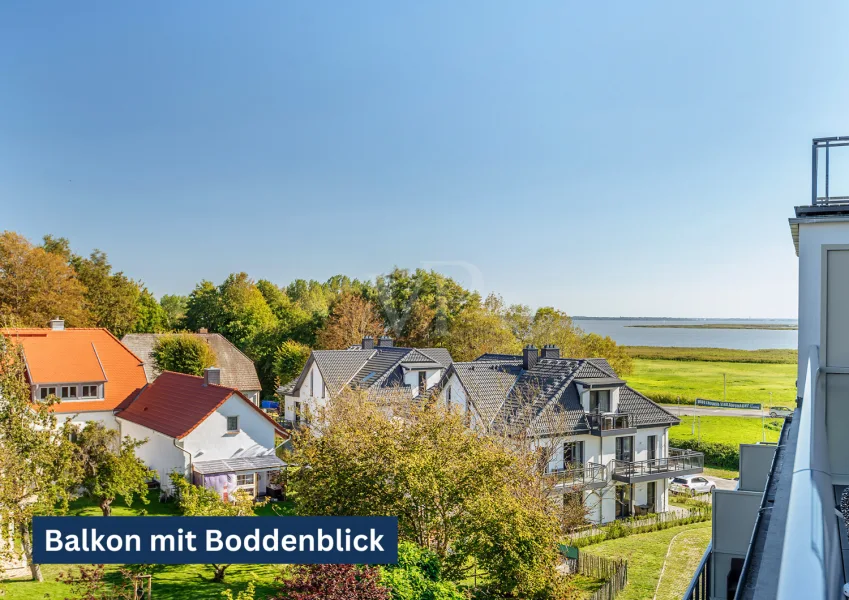 Balkon mit Boddenblick