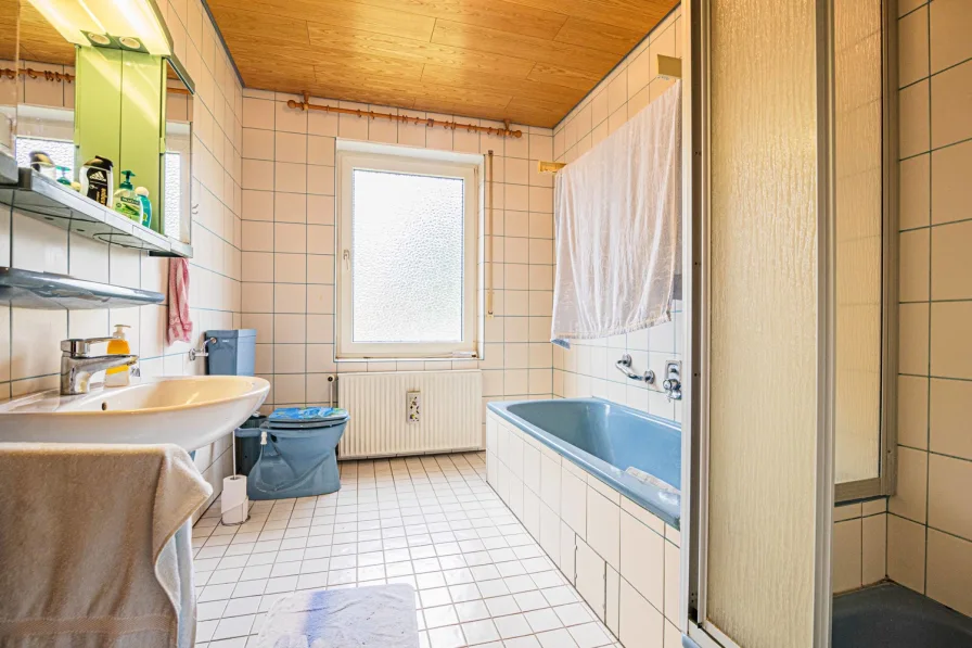 Badezimmer EG