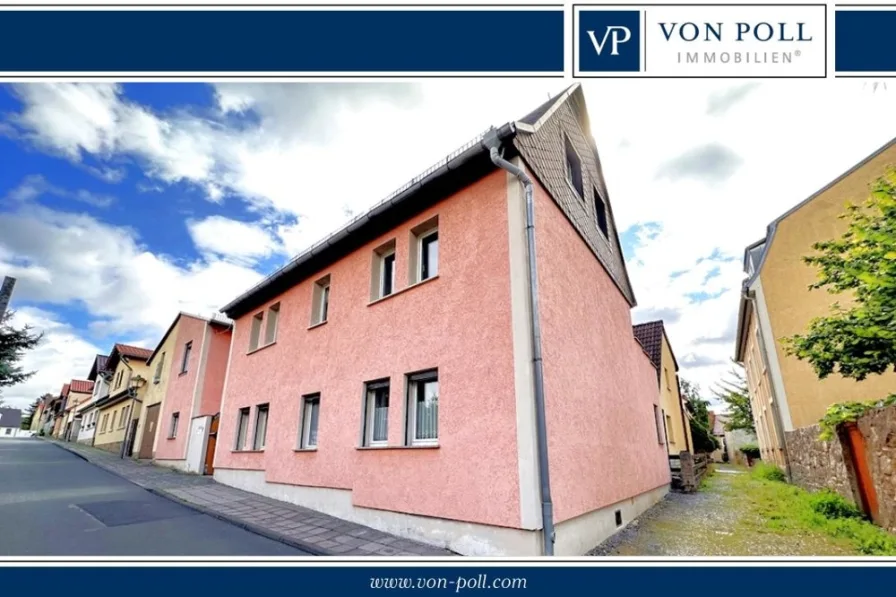 https://www.von-poll.com/de/weimar - Haus kaufen in Weimar - Einfamilienhaus mit Einliegerwohnung in ruhiger Lage