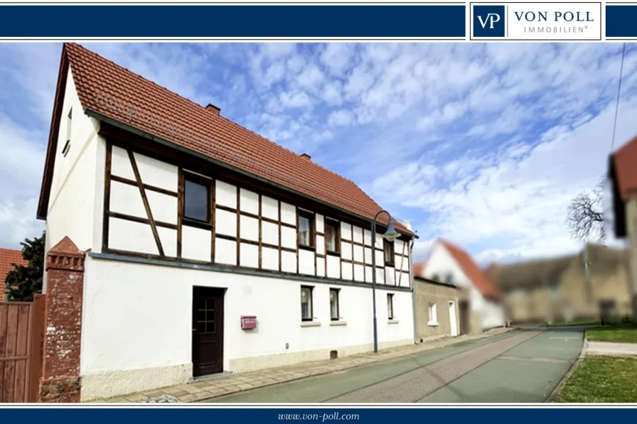 https://www.von-poll.com/de/weimar - Haus kaufen in Am Ettersberg Berlstedt - Bauernhaus mit großer Scheune & Werkstatt in Berlstedt