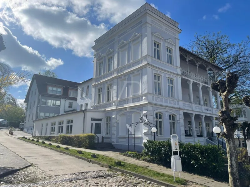 - Gastgewerbe/Hotel kaufen in Ostseebad Sellin - Strandnah: Traditionelle Villa im Herzen des Ostseebades Sellin mit Beherbergungsbetrieb