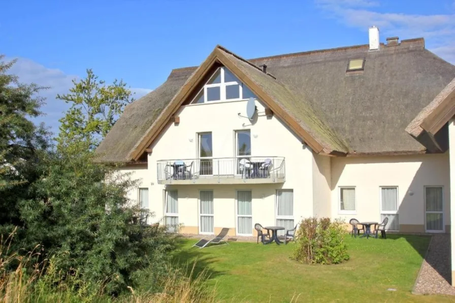 Haus Mönchgut - Möbliertes Wohnen/auf Zeit kaufen in Lobbe - Gemütliches Zimmer mit Balkon im Strandhaus Mönchgut
