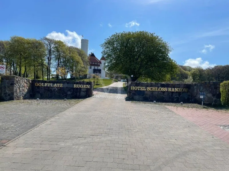  - Wohnung kaufen in Lohme - Exklusives Appartement mit Meerblick auf dem Grundstück des Schlosshotels Ranzow