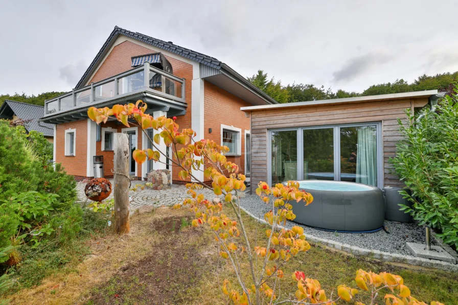  - Haus kaufen in Sellin - Einfamilienhaus mit atemberaubendem Ausblick zum Selliner See und Jagdschloss Granitz