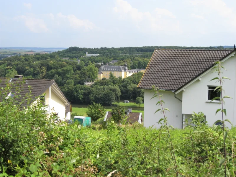  - Grundstück kaufen in Aull - Traumhafter Bauplatz zwischen Limburg und Diez.