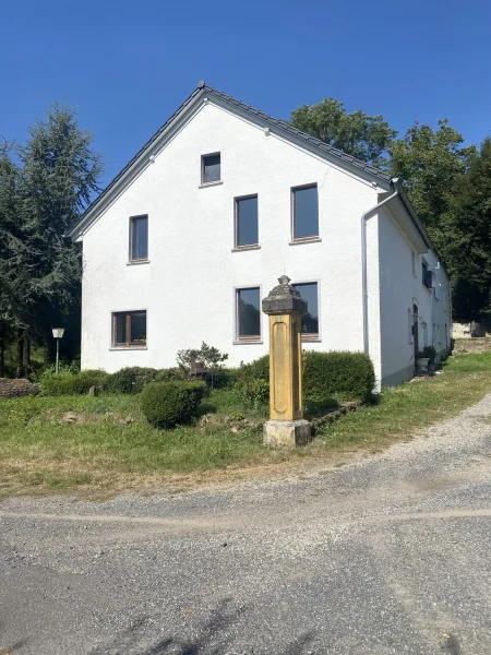  - Haus kaufen in Gemünden - Aussiedlerhof in traumhafter Alleinlage mit großem Grundstück: Wiesen/ Wald/ Teich - Gemünden-Westerburg