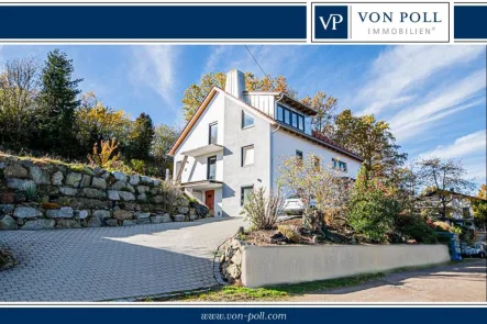 Aussenansicht - Haus kaufen in Traitsching / Loifling - Kernsaniertes Zweifamilienhaus in schöner ruhiger Wohnlage mit Doppelgarage zu verkaufen