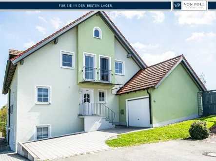 Aussenansicht 6 - Haus kaufen in Traitsching - Neuer Preis!! Gepflegte Doppelhaushälfte mit Einliegerwohnung und Garten in zentraler Lage