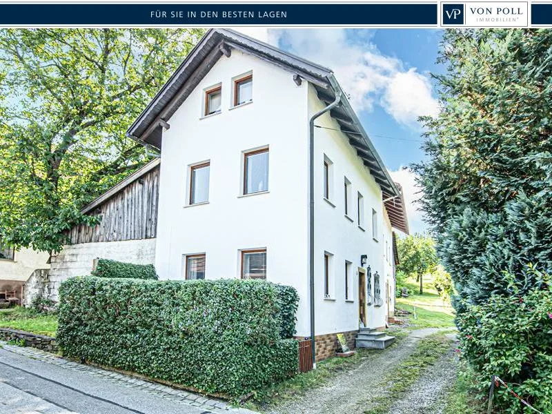 Aussenansicht - Haus kaufen in Arrach / Haibühl - Charmantes Haus in ruhiger Lage mit neuer Außenfarbe