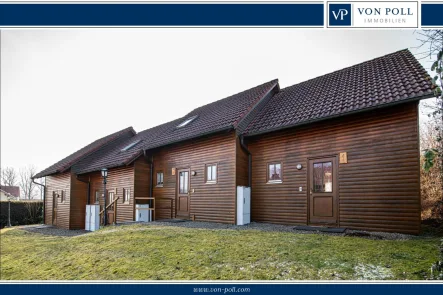 Aussenansicht - Haus kaufen in Neukirchen beim Heiligen Blut - Zum Verkauf stehen vier charmante Ferienhäuser in ökologischer Holzbauweise