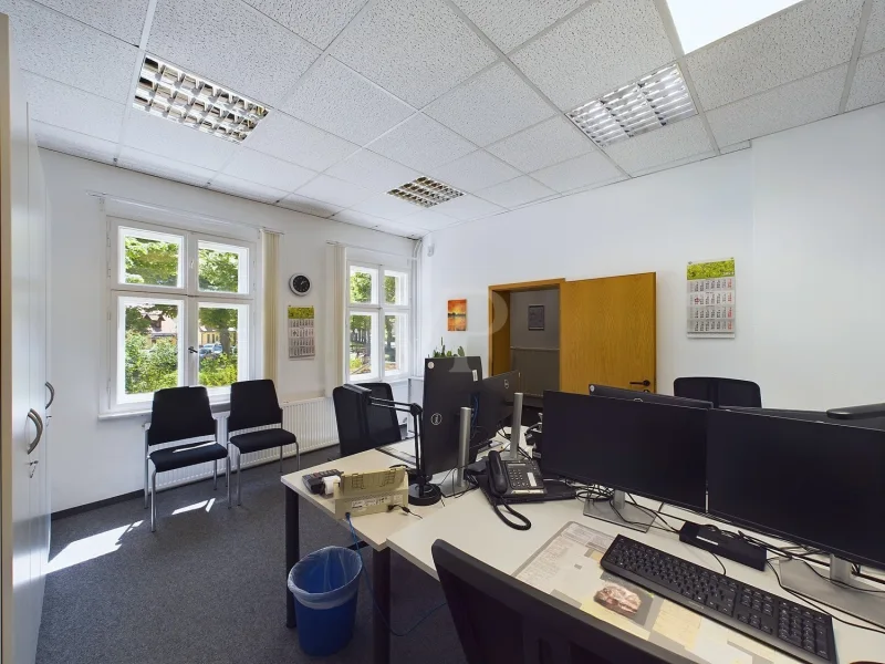 Büro Erdgeschoss