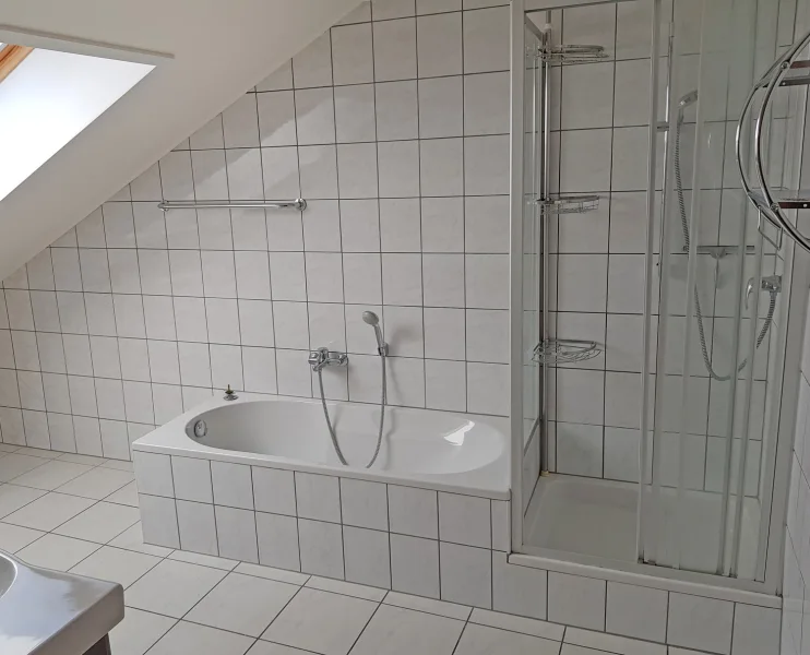 Badezimmer DG