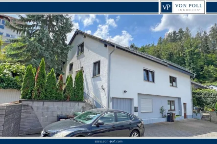 Titelbild - Haus kaufen in Gorxheimertal - Charmante Doppelhaushälfte mit sonniger Terrasse in ruhiger Lage