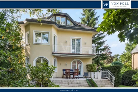  - Haus kaufen in Berlin - Elegante und lichtdurchflutete Villa in ruhiger Lage zwischen Wasser und Wald