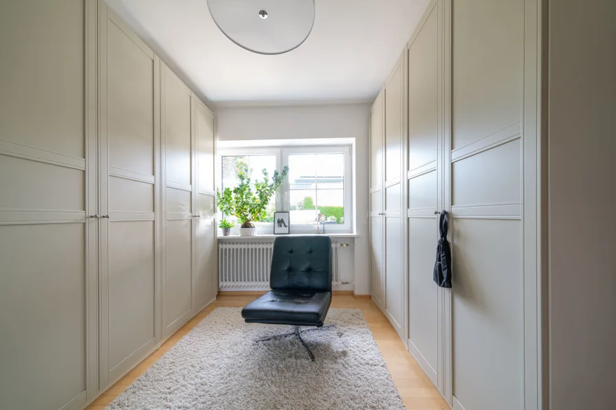 Ankleidezimmer Einliegerwohnung