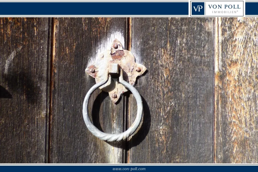  - Haus kaufen in Pappenheim - Denkmalgeschütztes Satteldachhaus mit historischem Charme