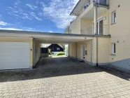 Garage/Carport