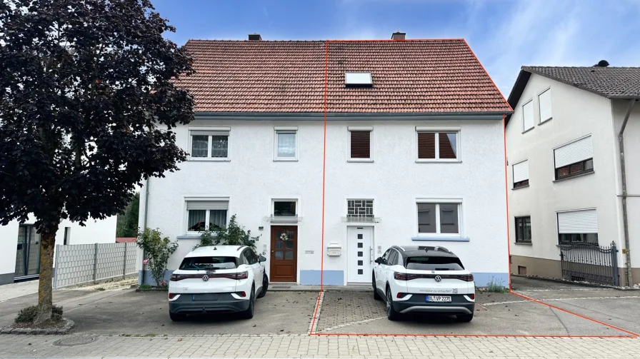 Aussenansicht - Wohnung mieten in Deilingen - Großzügige Doppelhaushälfte mit Garage und Garten in 78586 Deilingen