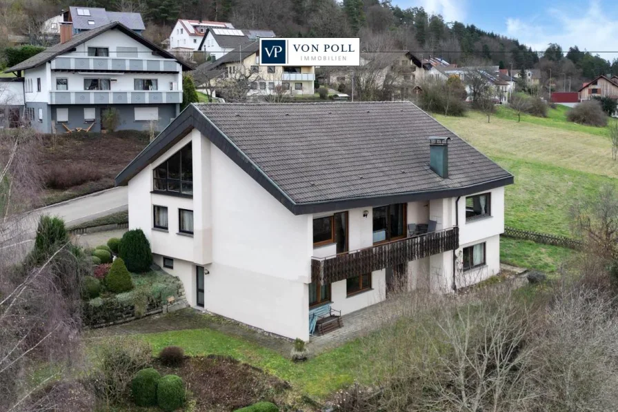 VON POLL IMMOBILIEN - Haus kaufen in Wehingen - Imposantes Wohnhaus in sonniger Toplage von 78564 Wehingen