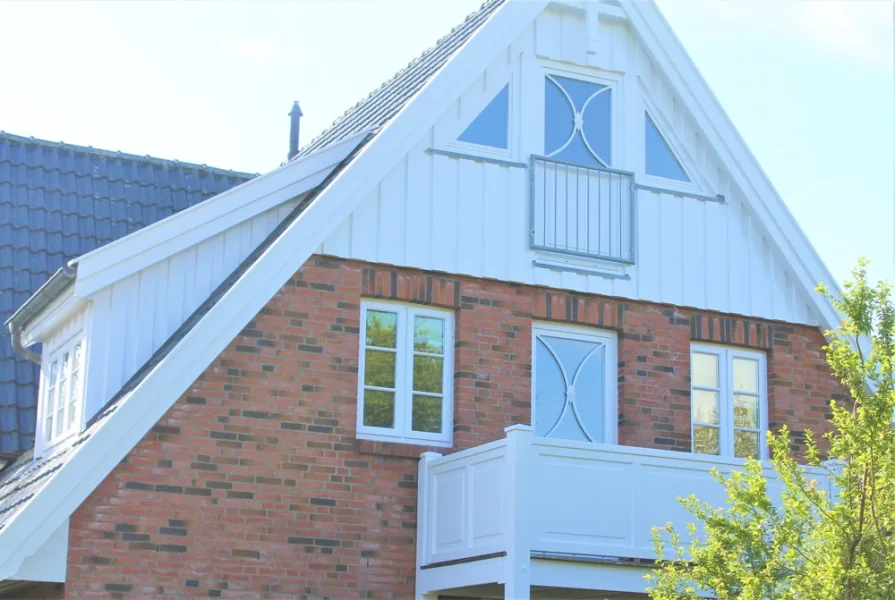  - Wohnung kaufen in Oldsum - Sofort einziehen: top gepflegte Zweizimmer-Ferienwohnung mit großem ausgebauten Spitzboden