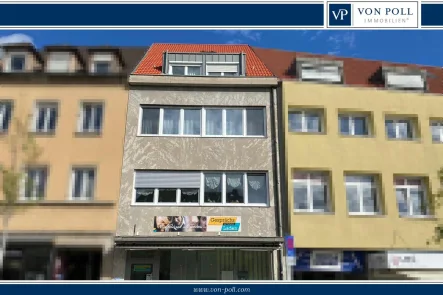 Titelbild - Haus kaufen in Schweinfurt - Saniertes Wohn-und Geschäftshaus - gut vermietet - 6 Stellplätze - am Marktplatz von Schweinfurt