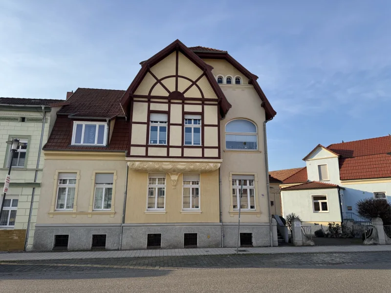 Hausansicht - Zinshaus/Renditeobjekt kaufen in Perleberg - Sanierte Jugendstilvilla in Perleberg