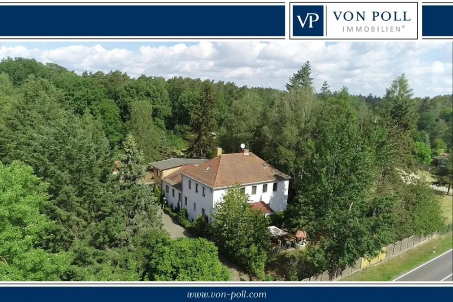 Titelbild - Haus kaufen in Wiesenburg - Charmantes Mehrfamilienhaus mit 12 Wohneinheiten und Ausbaupotenzial