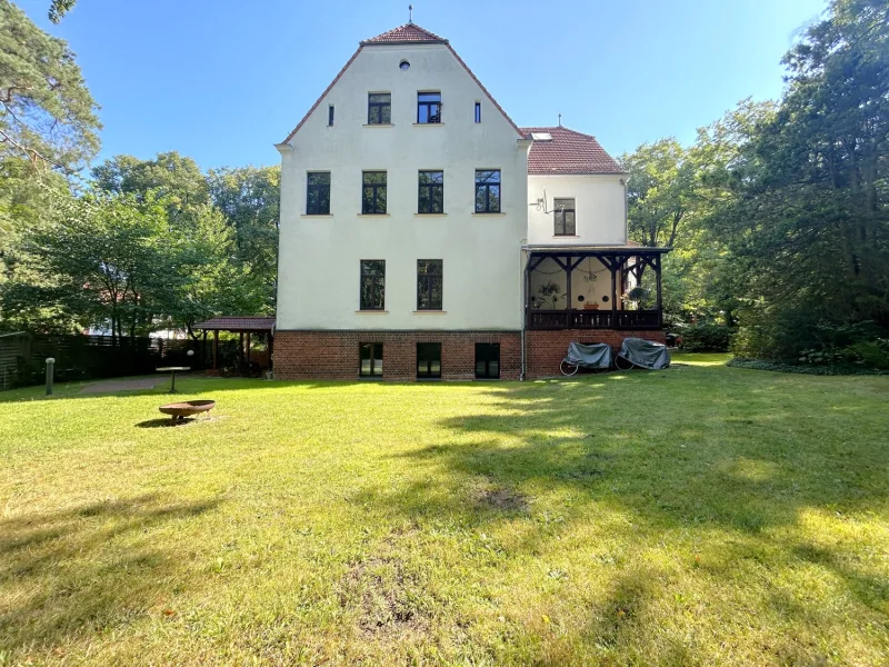 einzigartiges Mehrfamilienhaus