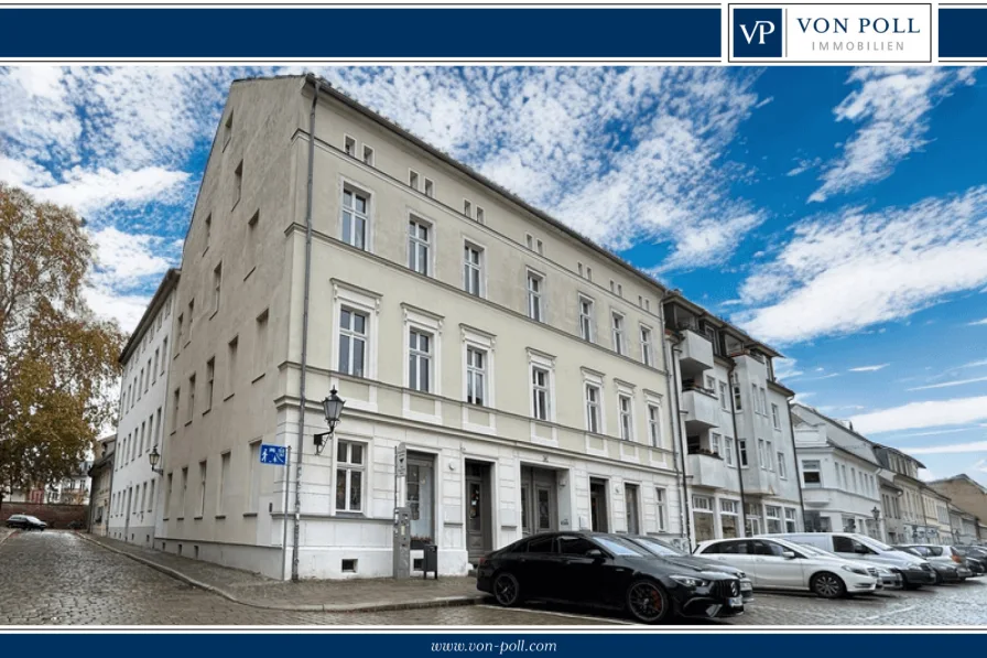 Titelbild - Wohnung kaufen in Brandenburg an der Havel - Gepflegte Altbauwohnung mit Balkon in direkter Innenstadtlage