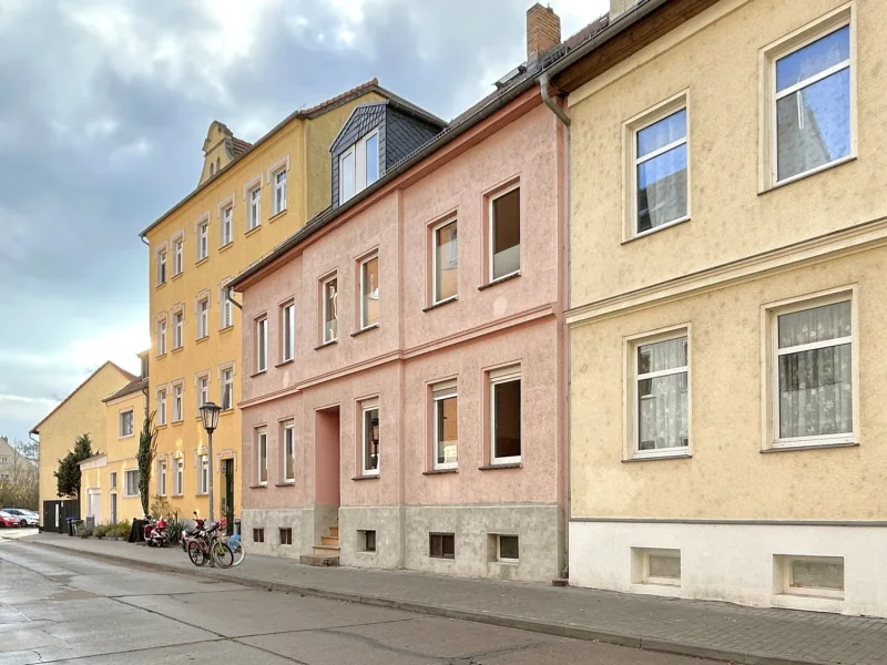 Mehrfamilienhaus mit 4 Wohneinheiten