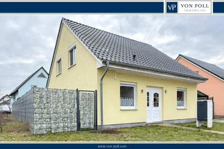 Titelbild - Haus kaufen in Brandenburg an der Havel - Energieeffizientes Einfamilienhaus mit PV-Anlage und Luft- / Wasser-Wärmepumpe