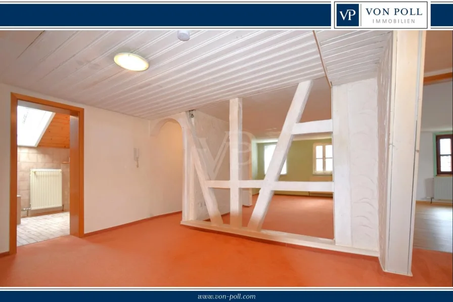 Titelbild - Wohnung kaufen in Schwäbisch Hall / Tüngental - Großzügige 4-Zimmer-Wohnung mit PKW-Stellplatz in guter Ortslage