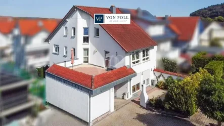 Titelbild - Haus kaufen in Nufringen - Schöne Doppelhaushälfte mit Einliegerwohnung
