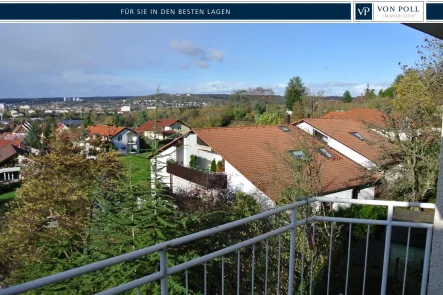 Titelbild - Wohnung mieten in Böblingen - Attraktive 3-Zimmer-Wohnung am Waldrand mit 2 Balkonen