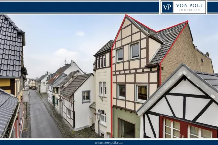 Titelbild  - Haus kaufen in Bonn - Einzigartiges Familienhaus mit Split-Level-Charakter und Panoramablick