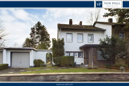 Titelbild  - Haus kaufen in Köln - Doppelhaushälfte mit Südgarten und Ausbaupotenzial in ruhiger Wohnlage von Köln-Flittard