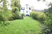 Garten und hintere Ansicht