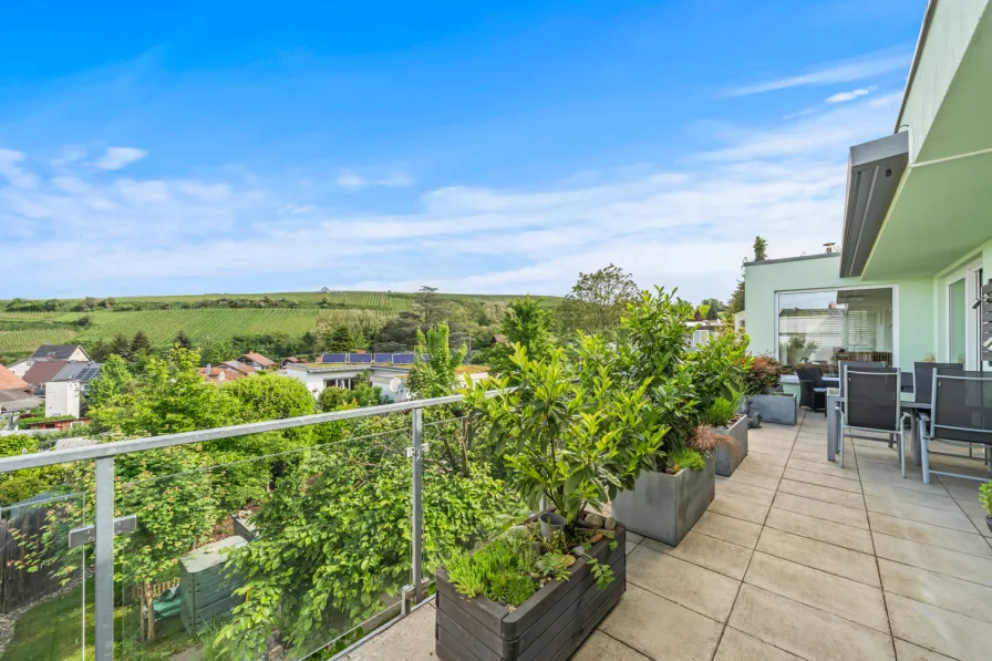 Dachterrasse mit ca. 33 Quadratmetern