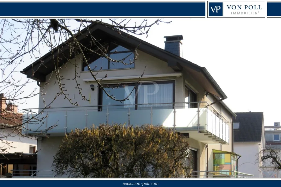 Titelbild - Haus kaufen in Bad Homburg vor der Höhe - VON POLL - BAD HOMBURG: Zweifamilienhaus in Feldrandlage auf 1001 m² Grundstück!