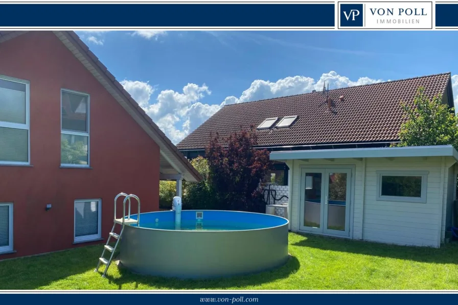 Titelbild l - Haus kaufen in Northeim Langenholtensen - Modernes Einfamilienhaus im gehobenen Stil mit separatem Saunahaus und Außenpool